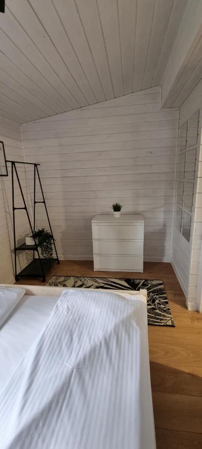 Tatarak Domki Na Mazurach - Apartament Z Duzym Tarasem Nad Jeziorem Walpusz Stare Kiejkuty Exterior foto